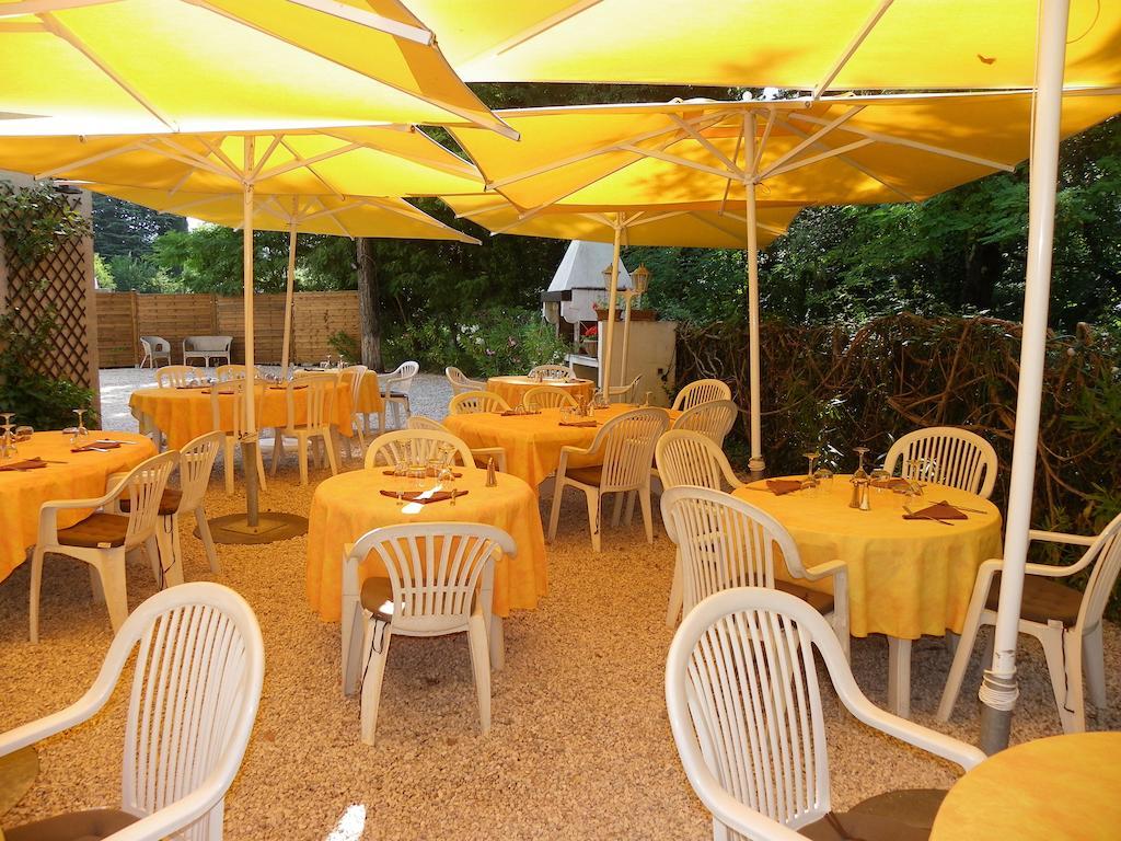Human Hotel Restaurant Park Вількроз Екстер'єр фото